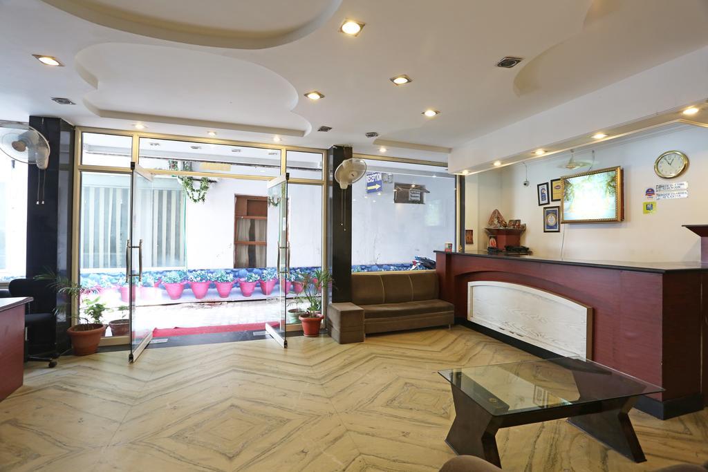 Hotel Katra Residency Bagian luar foto