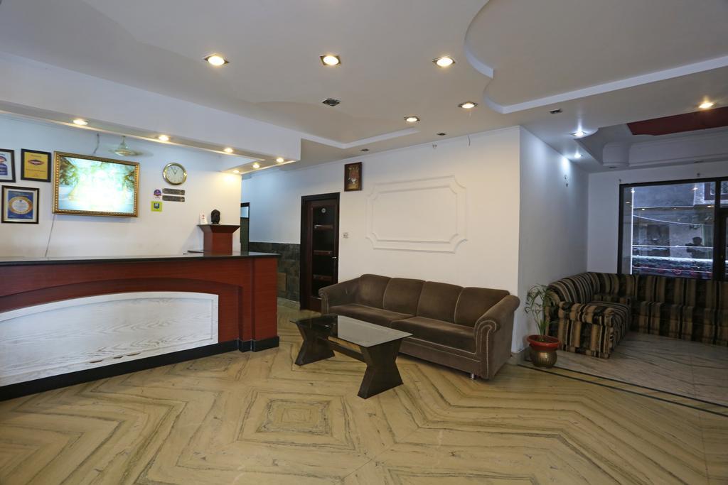 Hotel Katra Residency Bagian luar foto