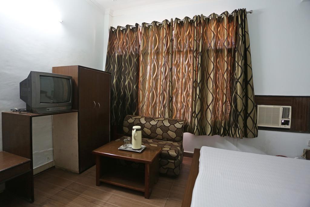 Hotel Katra Residency Ruang foto